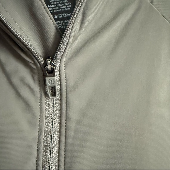 Lululemon Pace Breaker Jacket XS in Rover - Picture 6 of 6